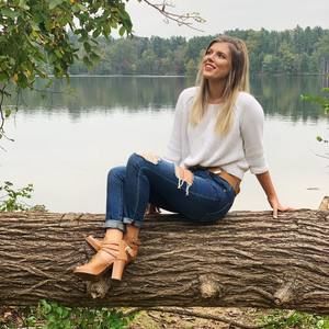 Meet your Posher, Julia